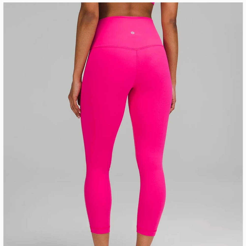 Lululemon align high rise crop 23” size 6 sonic pink